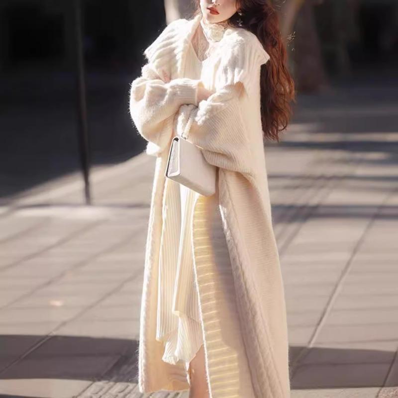 Large Lapel Collar Long-sleeved Sweater Jacket Women's Autumn and Winter Loose Lazy Wind Over the Knee High-end Long Knitted Cardigan