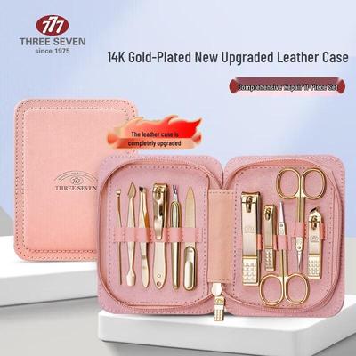 THREE SEVEN Manicure Set