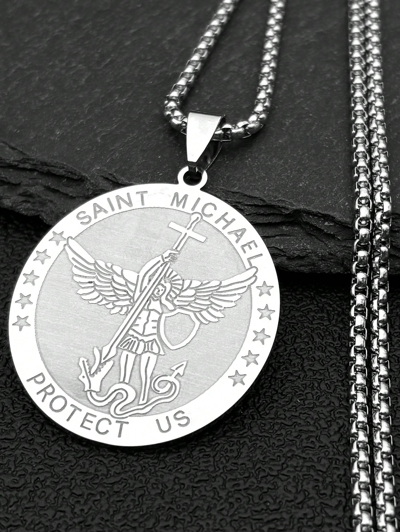 

Архангельский орден Святого. Майкл Ожерелье для Женщин и Мужчин Золотой/Серебряный/Черный Цвет Цепочка из Нержавеющей Стали Защита Подарок Necklace&60cm серебряный