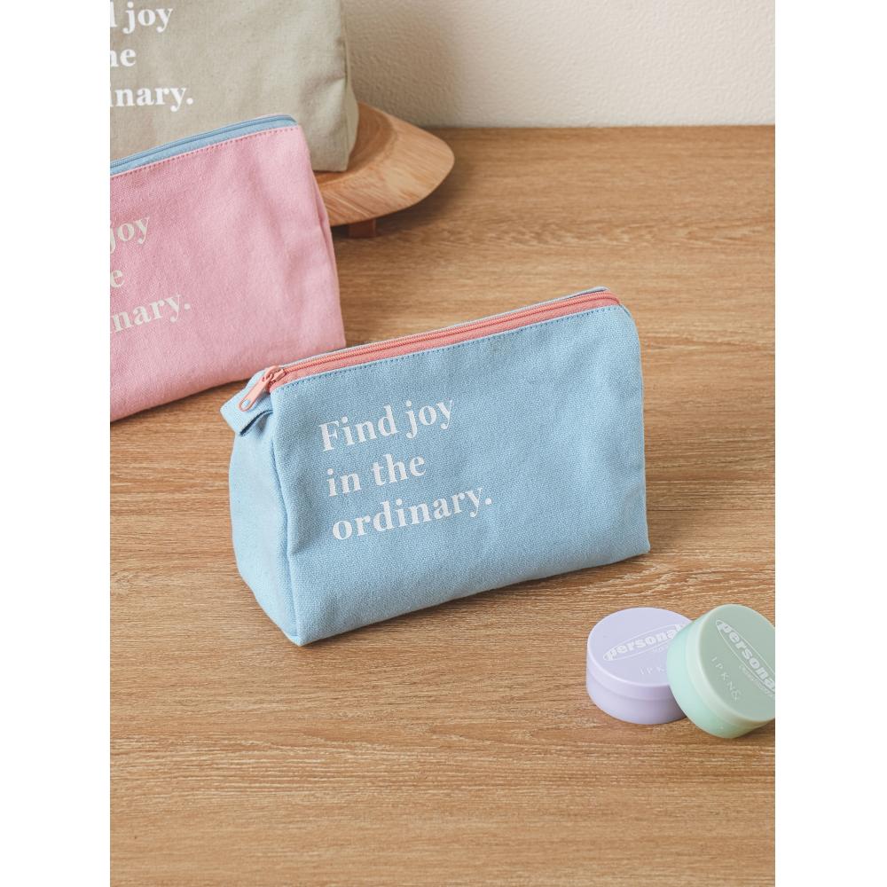 

Daiso Printing Triangular Cotton Pouch Medium Pink