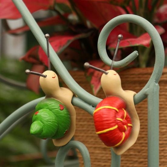 1 Pair Snail Planter Climber Flower Pot Edge Decoration Resin Cute Snail Figurine with Spring Tentacles for Home Garden Indoor Plants Decor
