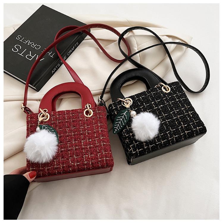 Niche design woolen bags, new bags, women's bags, autumn and winter messenger bags, portable Princess Diana bags