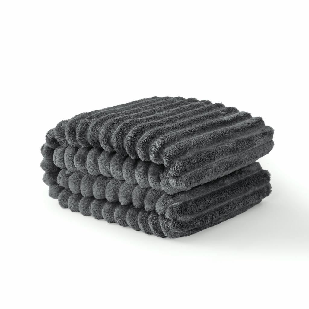 1pc Striped Solid Color Flannel Blanket, Soft and Comfortable Cover Blanket, Suitable for Sofas, Beds, and Travel Multi-Purpose