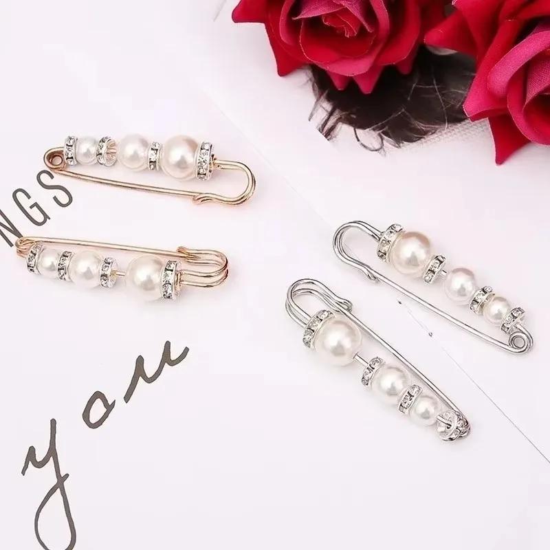 European and American Personalized Decorative Brooch Pearl Retro Diamond-encrusted Metal Beaded Silk Scarf Buckle Pearl Brooch