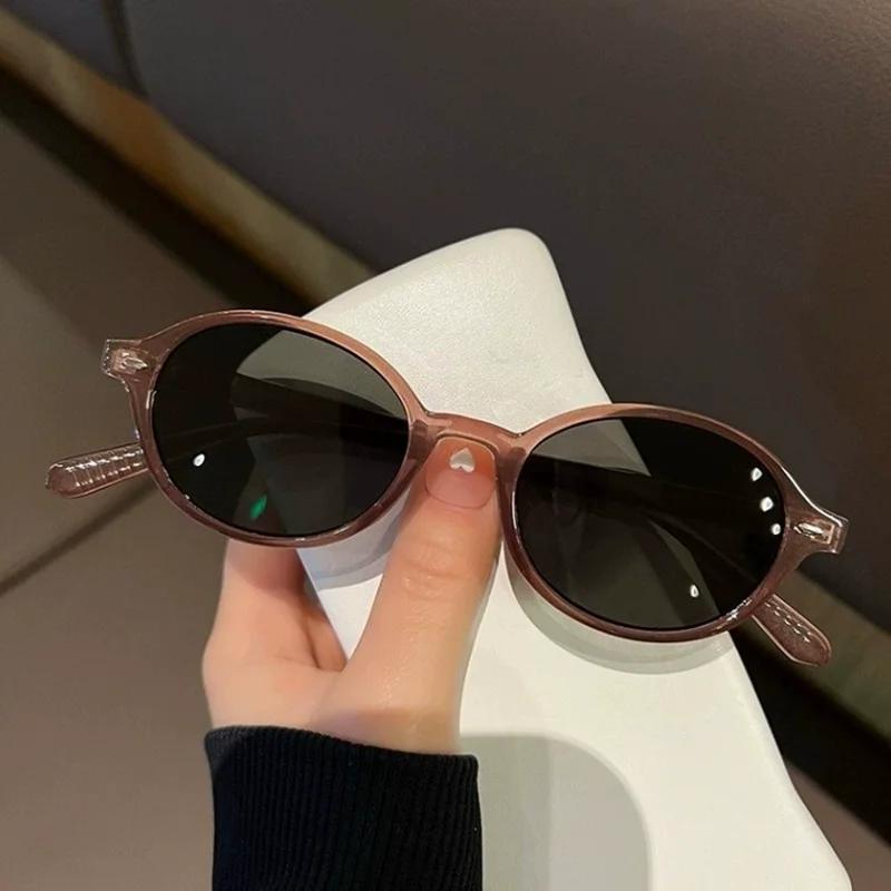 Fashion Korean Black Frame Oval Tea Piece Sunglasses Female Men Uv Protection Lightweight Small Frame Sunglasses UV400 Shades