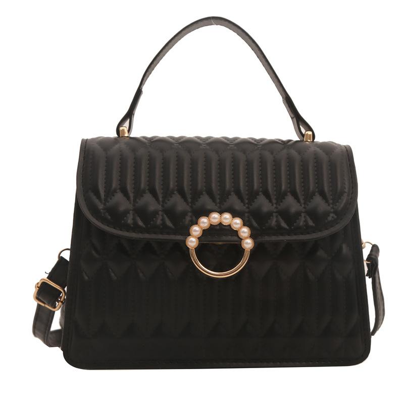 

Сумка-плиссе в иностранном стиле с вышивкой нитью 2024 года, новая модная корейская версия, повседневная популярная сумка-мессенджер через плечо, маленькая квадратная сумка чёрный