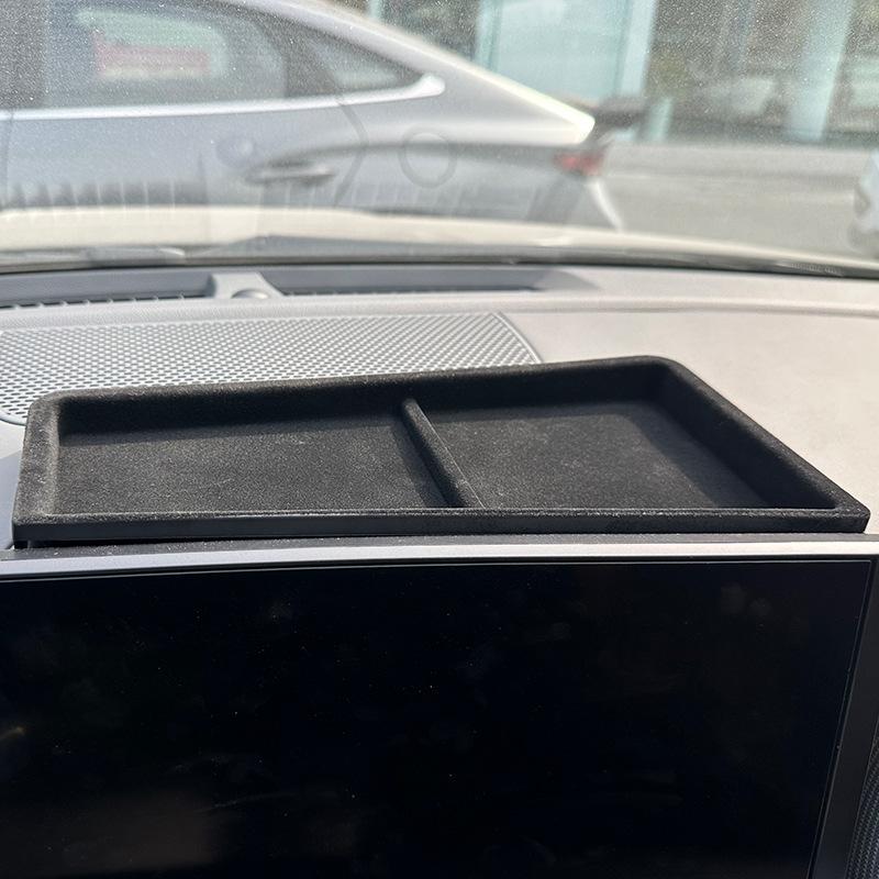

Suitable for 2025 Hyundai Sonata Sonata central control screen rear storage box storage box car supplies