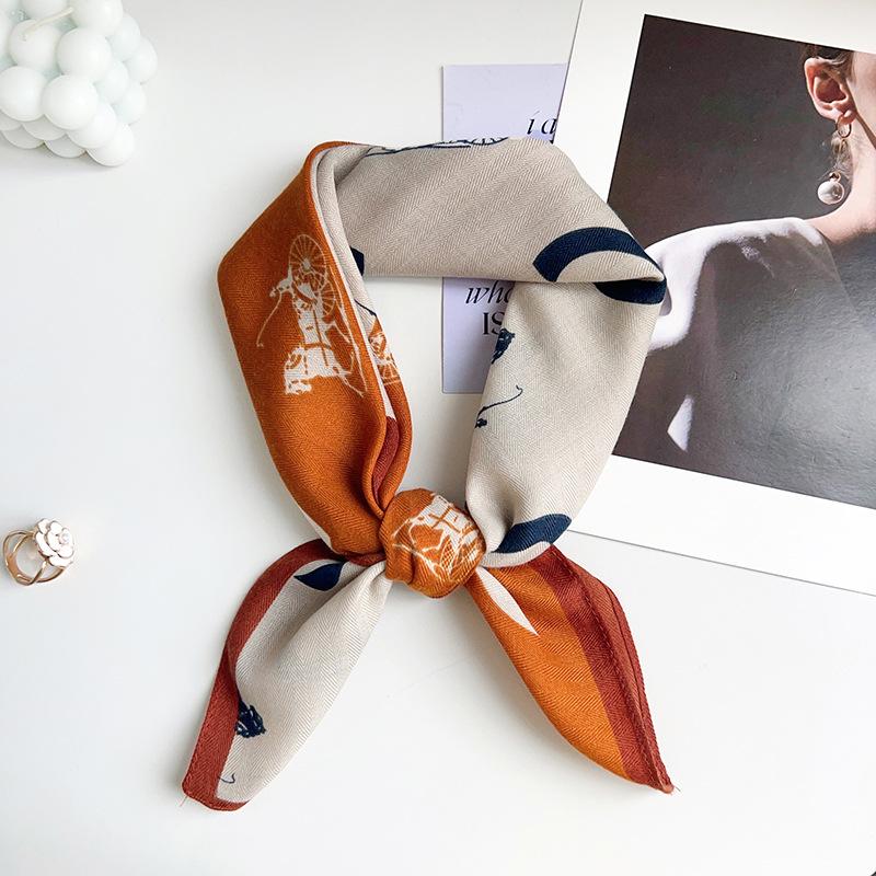Spring and summer new French retro contrasting carriage letter silk scarf small square scarf temperament versatile neck protection scarf scarf women 65*65