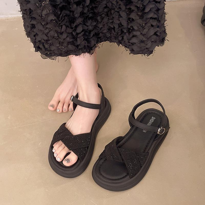 Sandals Women's Summer 2025 New Thick-soled Stepping Shit Feeling Internet Celebrity Explosion Women with Skirt Beach Roman Shoes