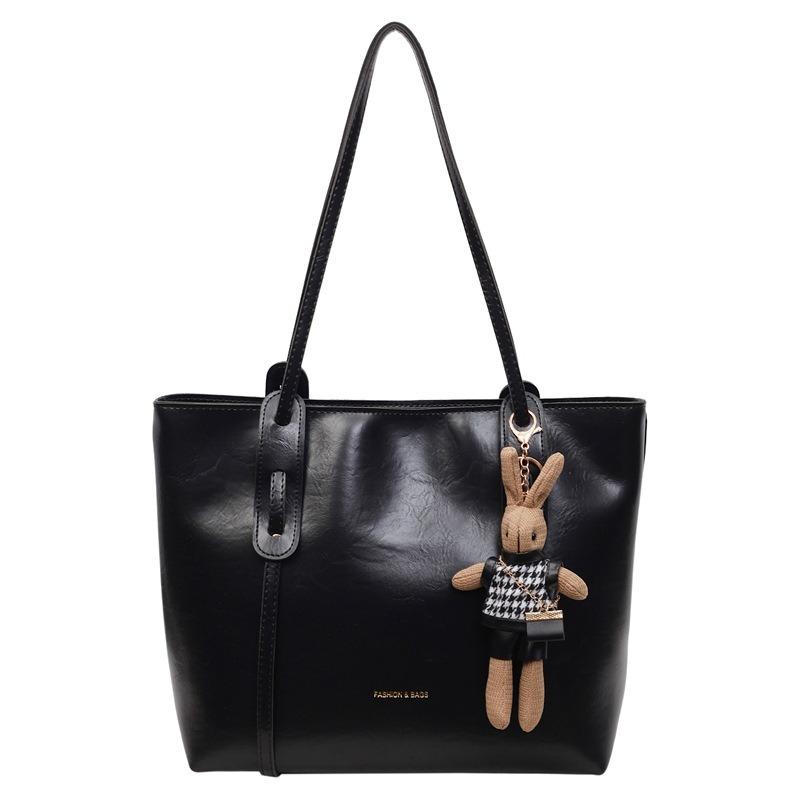 Simple retro tote bag women's new large-capacity versatile shoulder bag winter fashion underarm commuter bag
