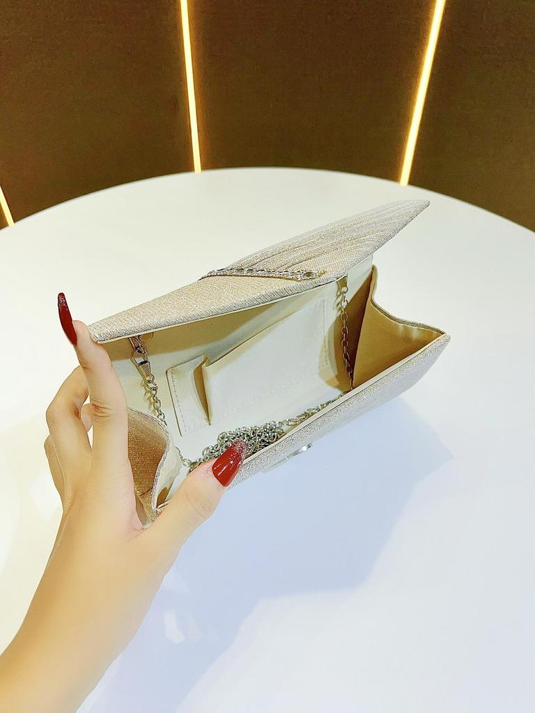 Pochette Brillante con Strass 2023: Busta da sera da donna