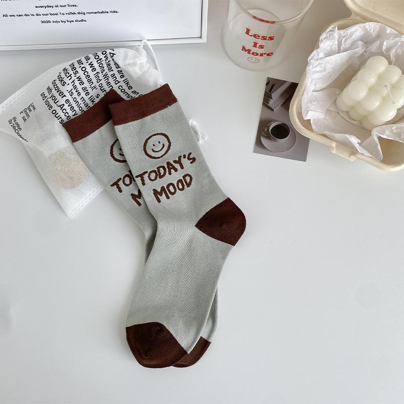 Buchstaben Socken Damen Mittellange Socken Japanisch Basic Kontrastfarbe Trendige Socken Koreanisch Vielseitig Gekämmte Baumwollsocken