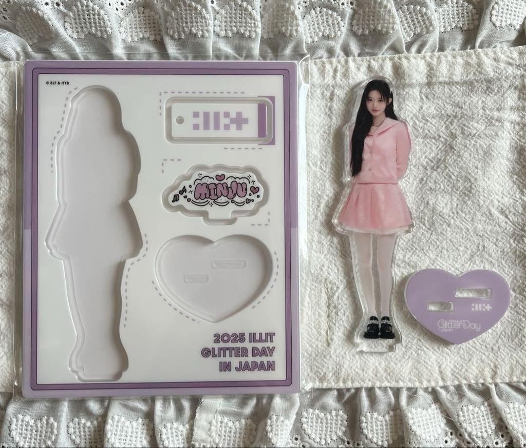 [USED] Sold out ILLIT glitterday acrylic stand Minju