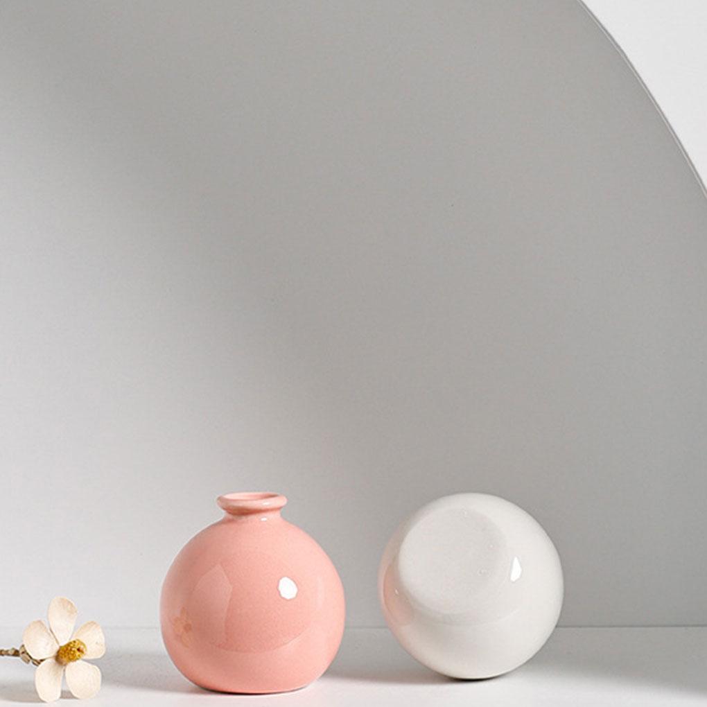 Exquisite Craft - Solid Ceramic Vase For Home Décor Office And Gifts Wide Application Vibrant Color Ple Fluent Line