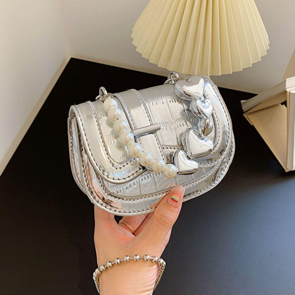 

Мини-сумка через плечо Love Heart Pearl Chain из серебристого яркого полиуретана, простая женская сумка через плечо чёрный