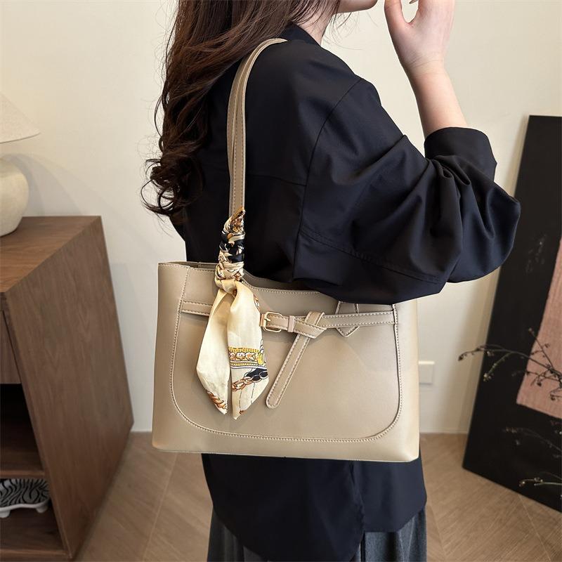 Vintage Commuter Premium Texture Handbag Spring New Versatile Shoulder Underarm Bag Tote Bag Women