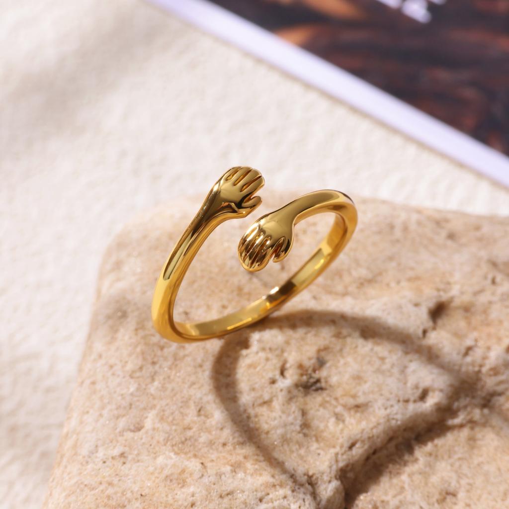 Gothic Hug Hands 18K Gold-plated Anti Fading Rings for Women Mom Stainless Steel Ring Punk Party Jewelry 2026 Accessories Gifts