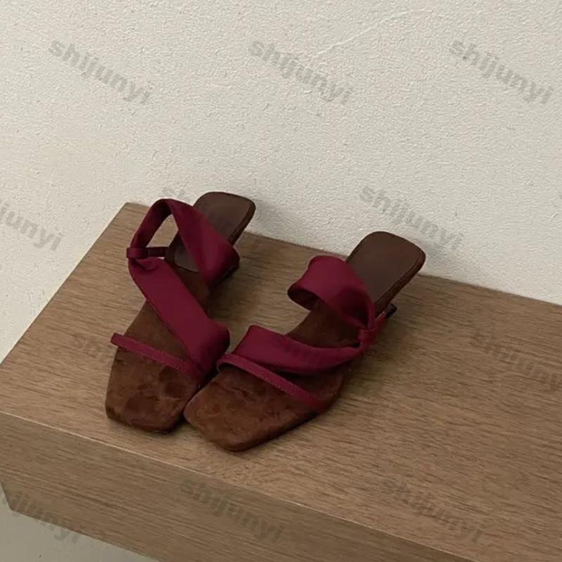 Fashion Women's Sandals 2025 Summer New Outdoor Fashion Lightweight Slip On Slippers Luxury Comfortable Sexy Elegant Medium Heel Shoes