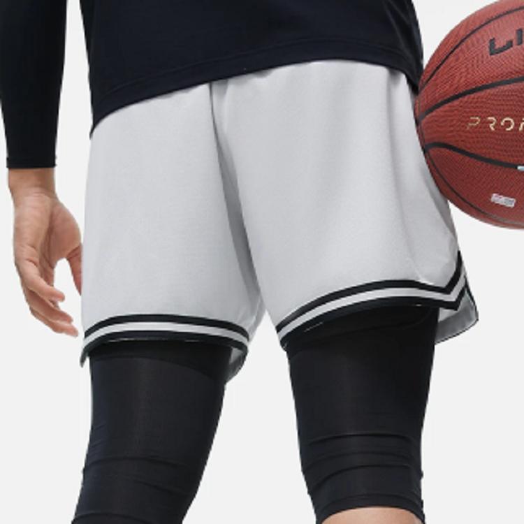 Li Ning Logolu Baskılı Nefes Alabilen Düz Paça Basketbol Şortu Erkek şortu Açık-Duman-Grisi AAPT043-2