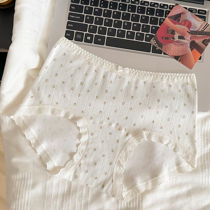 Plus Size Women's Sweet Poodle Cotton Breathable Anti Tardiness Briefs