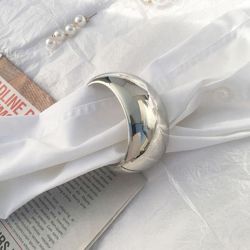 Classic Drum-shaped Spring-Opening Wide-edged Alloy Bangle