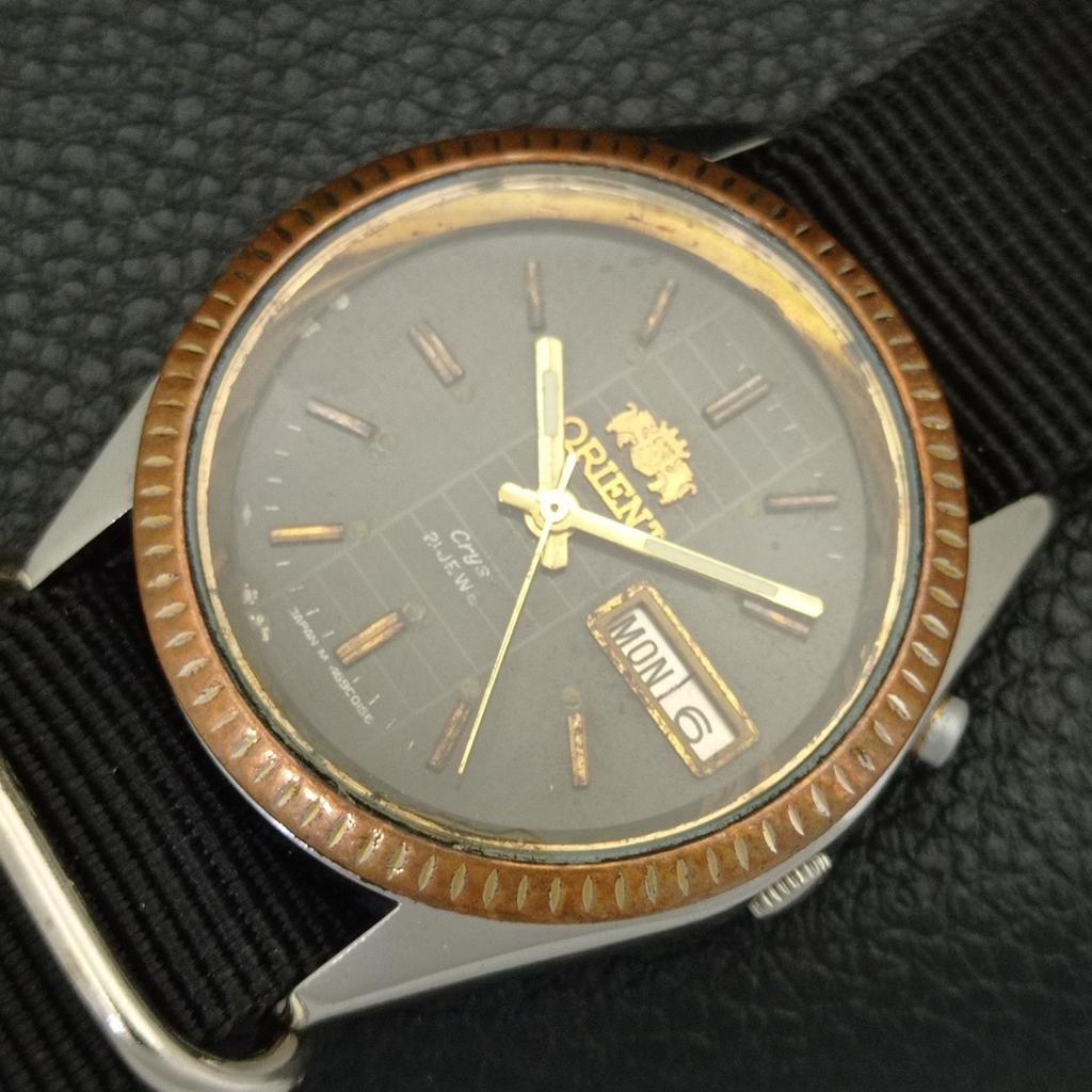 AUTOMATIC 46943 VINTAGE ORIENT CRYSTAL JAPAN MENS ORIGINAL DIAL WATCH A701888-5 R207-a701888