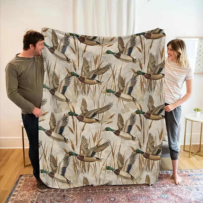 Wild duck and reed theme flannel blanket is suitable for bedding, office, home, camping, warming, sofa, Christmas and Halloween 130x150cm