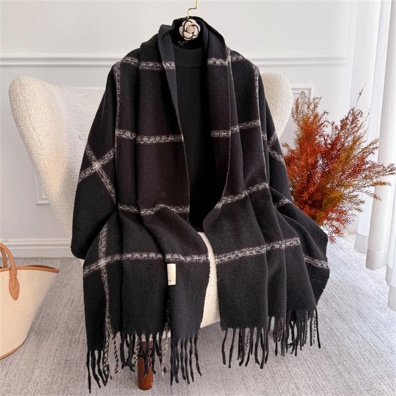 Luxury Plaid Scarf for Women Men Big Size Warm Cashmere Shawl Designer Pareo Lady Pashmina Poncho British Headscarf Bufanda