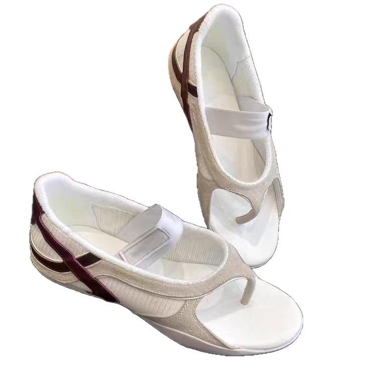 One-word with mezzanine sandals women's summer 2025 new color matching open-toed casual flat-bottom comfortable sports Mary Jane