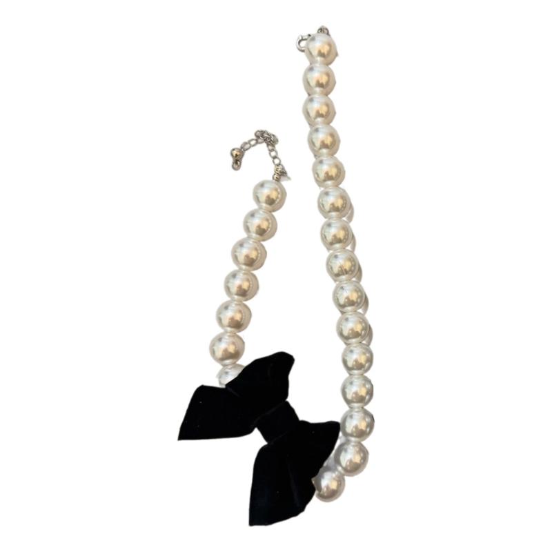 

Punk Style Pearls Beads Collar Necklace with Wide Black Bowknot Pendant Fashionable Gothic Neck Chains Jewelry for Women 1 білий