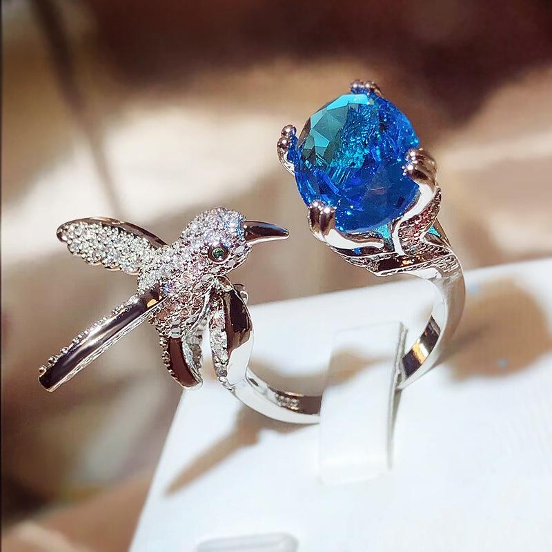 High-End Hummingbird Ring: Santa Maria Aquamarine-Look with Colored Gemstones for Women