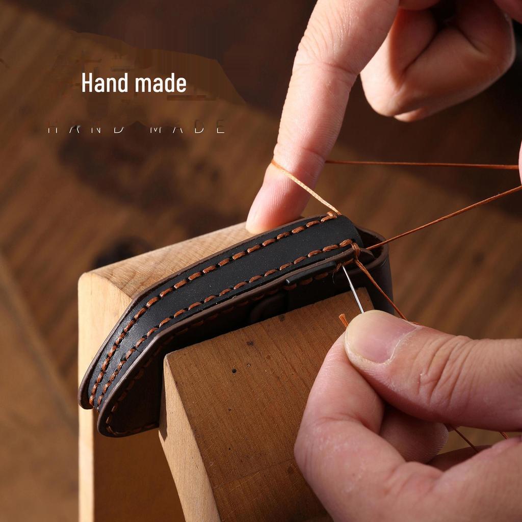 Handmade Genuine Leather Key Cover for Kia Carnival MPV – Retro Cowhide Protective Shell