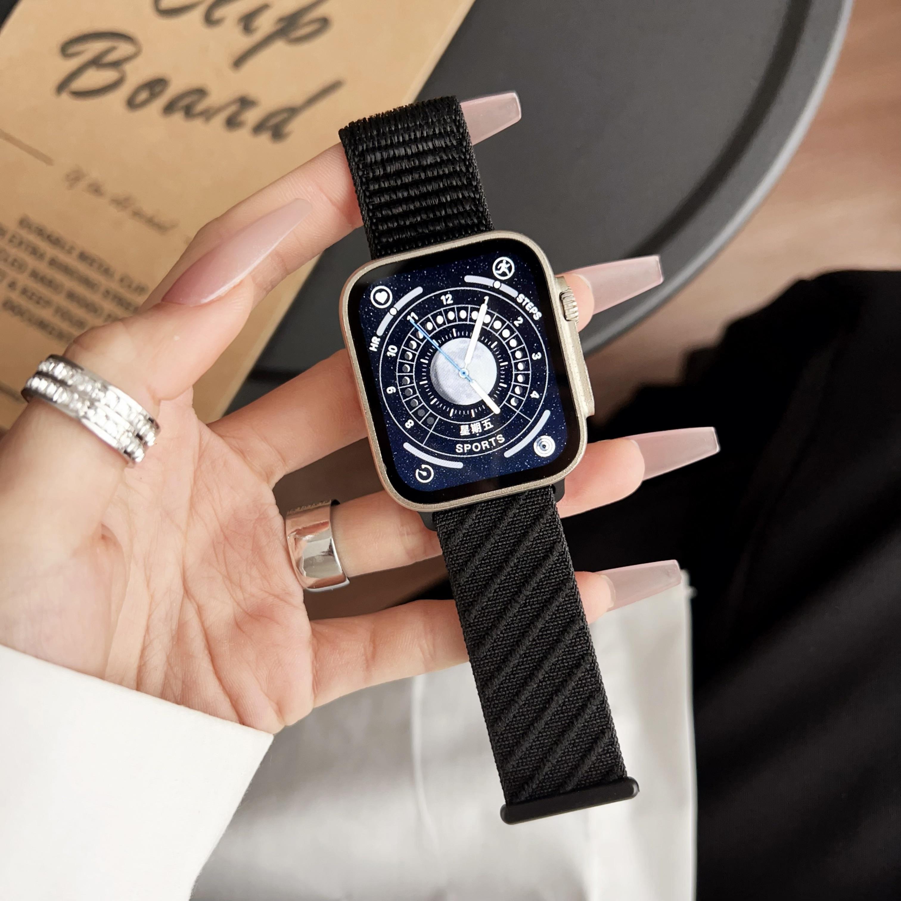 

Ремінець для Apple Watch Series 10 9 8 7 SE 6 5 4 3 2 1 42мм 41мм 40мм 38мм Регульований нейлоновий ремінець з діагональними смугами Black