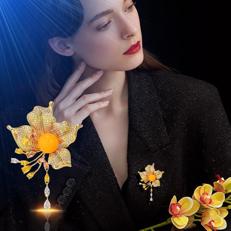 Luxury High-End Fringed Beeswax Flower Corsage Creative Temperament Plant Brooch Pin Elegant Coat Accessories