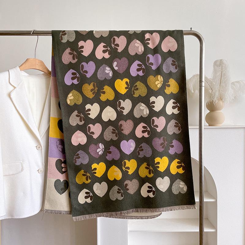 Korean High-End Love Petal Printing Women'S Imitation Cashmere Thermal Scarf Double-Sided Two-Color Air Conditioner Shawl