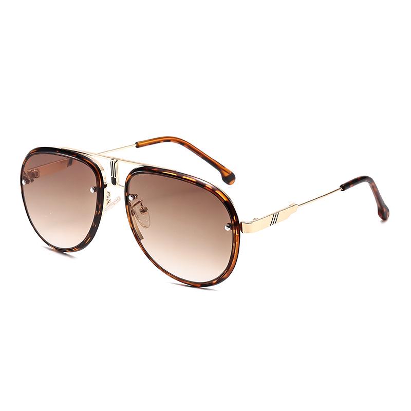 Retro European-American UV Protection Pilot Goggles.