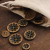 20 Stück 18mm Vintage-inspirierte dunkelbraune Holzknöpfe mit aufwendigen Schnitzereien - Ideal für DIY-Hemd Cardigan Pullover und Blazer