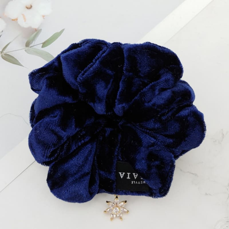 MAIA Velvet Crystal Gopchang Shushu-Navy