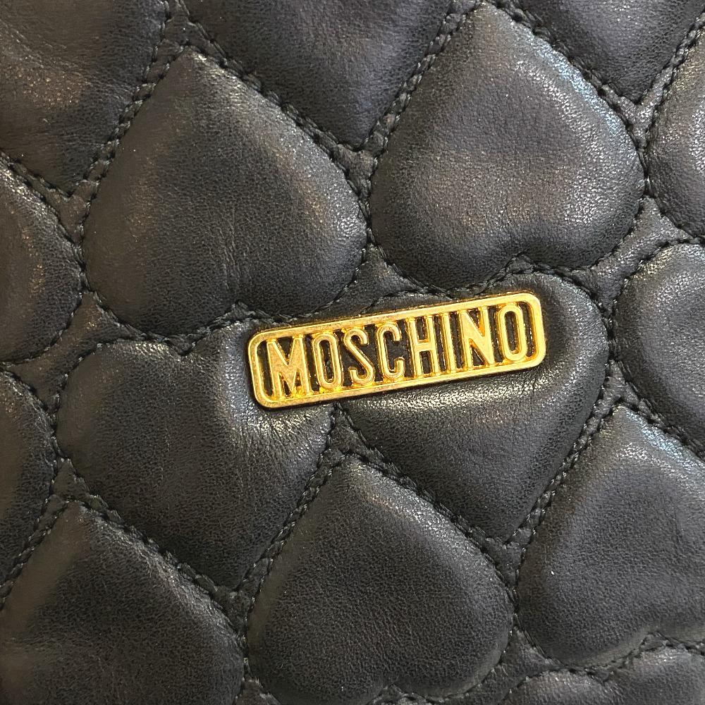Moschino Bolsa de Ombro de Couro com Coração de Corrente preta Feminina Usada