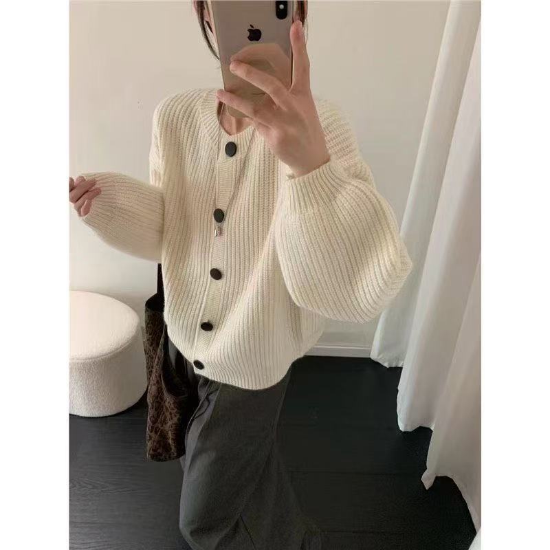 Autumn/winter new round neck single-breasted long-sleeve simple casual knit cardigan, lazy style sweater, thick jacket for women
