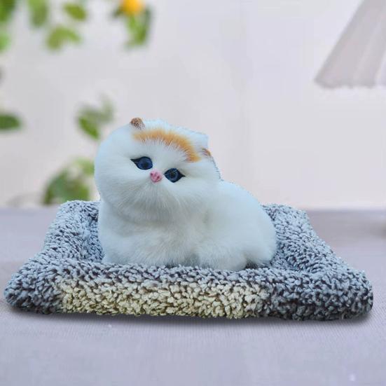 Simulovaná kočičí hračka s podložkou z bambusového uhlí pro odstranění zápachu, mňoukající plyšové kotě, vycpané zvířátko, panenka, domácí kancelář, stolní dekorace, ozdoba