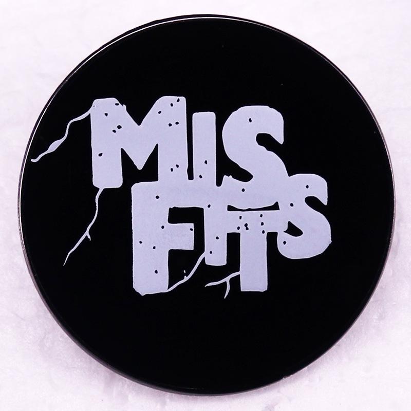Water & Soil Rock Band Brooch чёрный