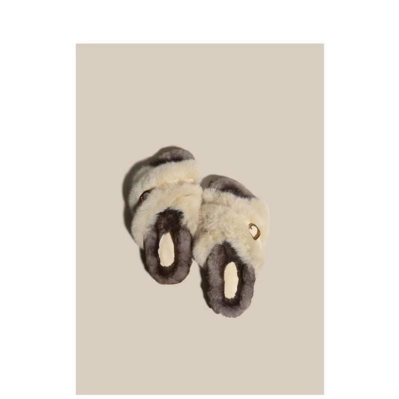 Wear Mao Mao drag girl 2025 autumn and winter new fashion fairy wind lamb wool platform slippers cross home