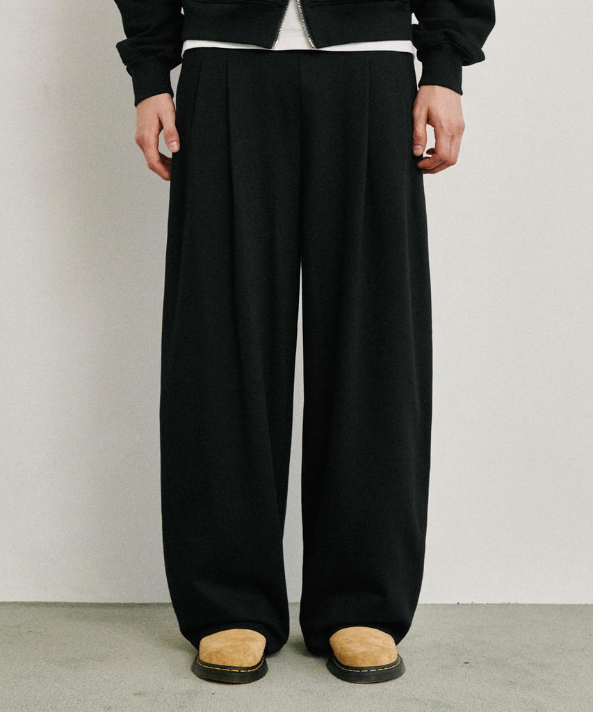 GLW Wide Double-Pleat Sweatpants Black