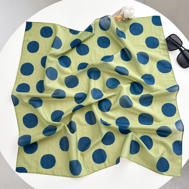 New spring and summer light and breathable 61 * 61cm square scarf versatile printed mulberry silk cotton blended women's silk scarf