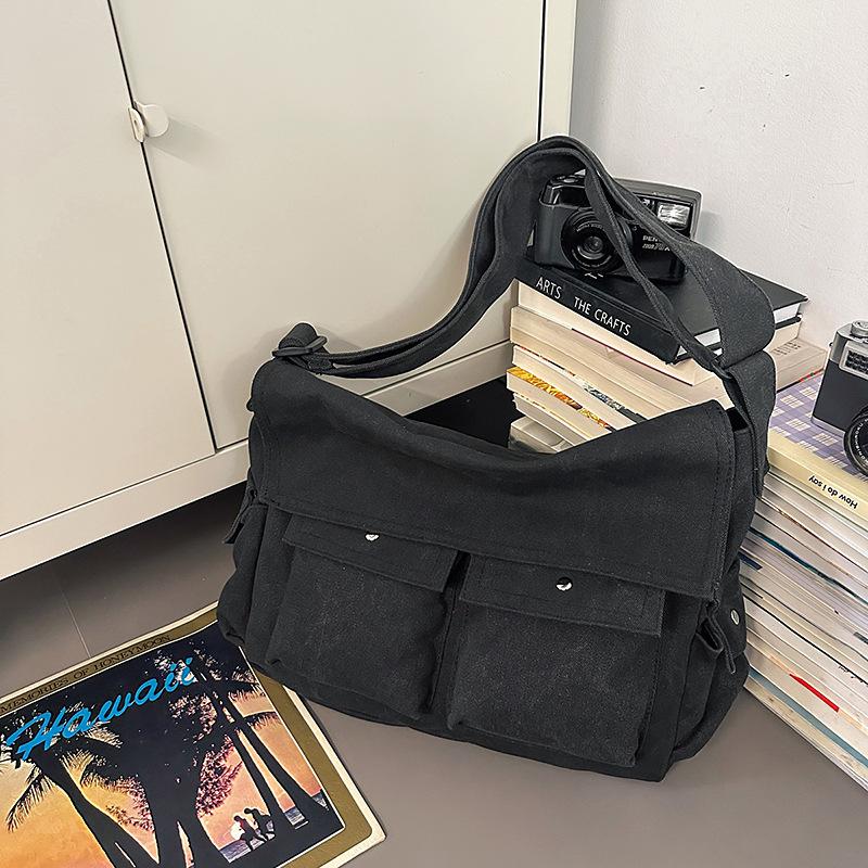 

Canvas bag Female student shoulder bag Versatile simple literary fan mailman bag Cloth bag messenger bag чорний