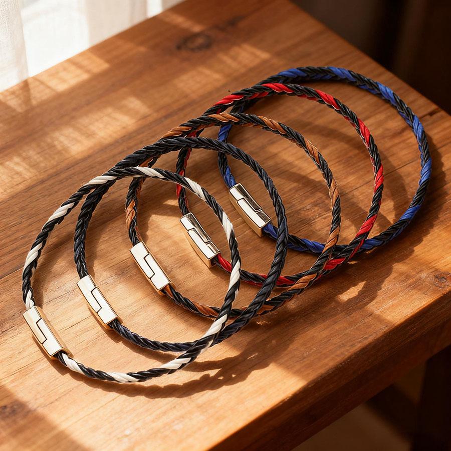 Charm Läderarmband för Män Klass A Magnetiskt Spänne Handgjord Flätad Wrap Punkarmband Coolt Cykling Homme Mångsidiga Accessoarer