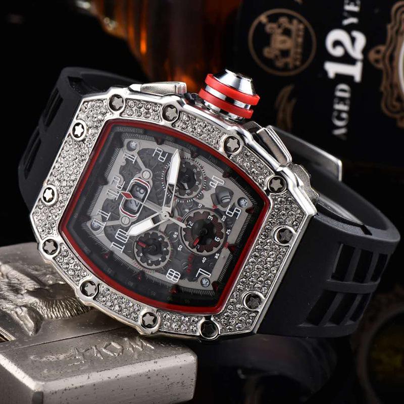 2020 European-American Diamond Skull Six-Hand Quartz Barrel Men's Watch
