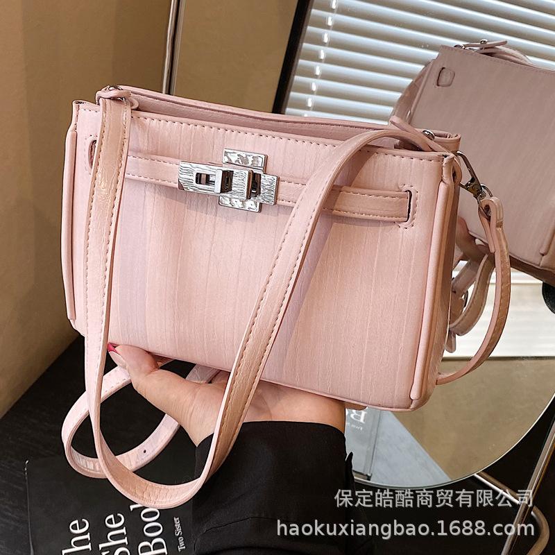 

Bag Women s Summer 2025 New Fashion One Shoulder Underarm Crossbody Bag Casual Korean Edition Premium Ladies Casual Bag хаки