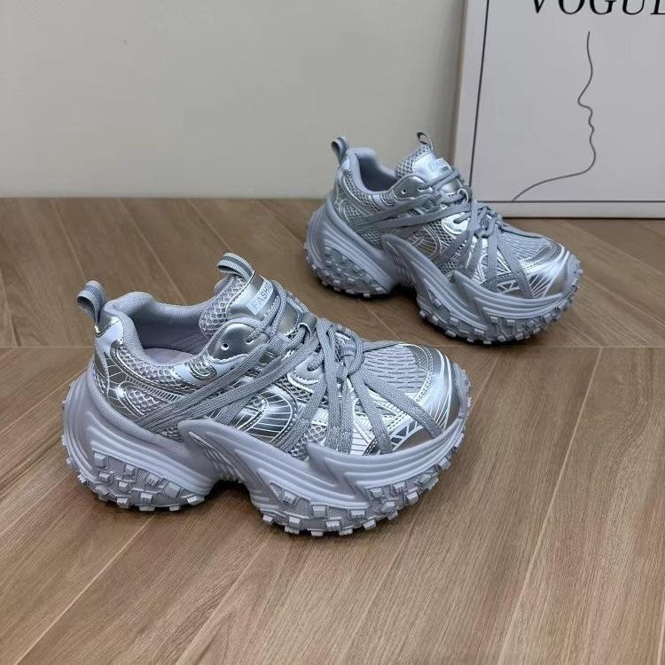 Europäische Reifen-Dad-Schuhe Damen 2025 Sommer neue silberne dicksohlige Füße klein vielseitig höhenvergrößernde Sport- und Freizeitschuhe